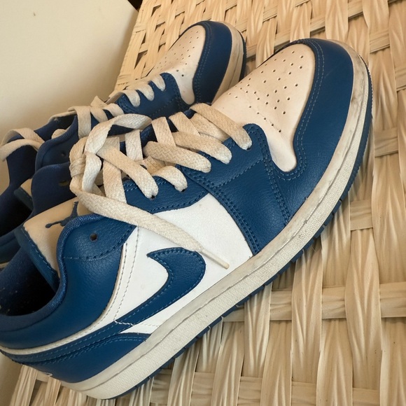 Air Jordan 1 Low Sneakers - Blue and White - Picture 4 of 5